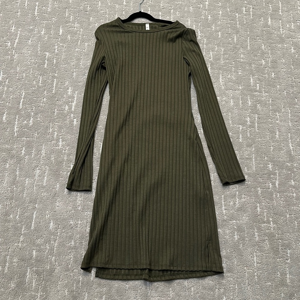 Maternity midi dress - size Med